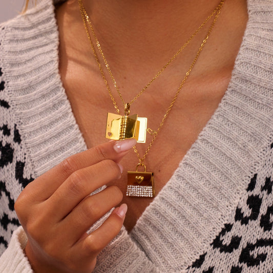 Valentine's Day gift: heart necklace - gallify.store