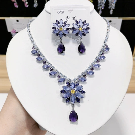 Zircon Luxury Necklace & Earrings Set – Snowflake Design