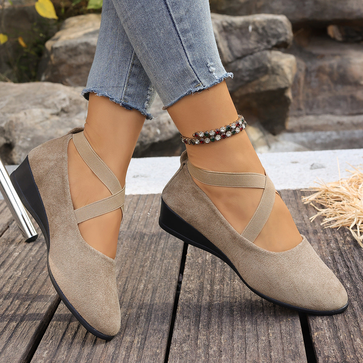 Women's Pointed Toe Low Wedge Shoes – Breathable Mesh Lace-Up