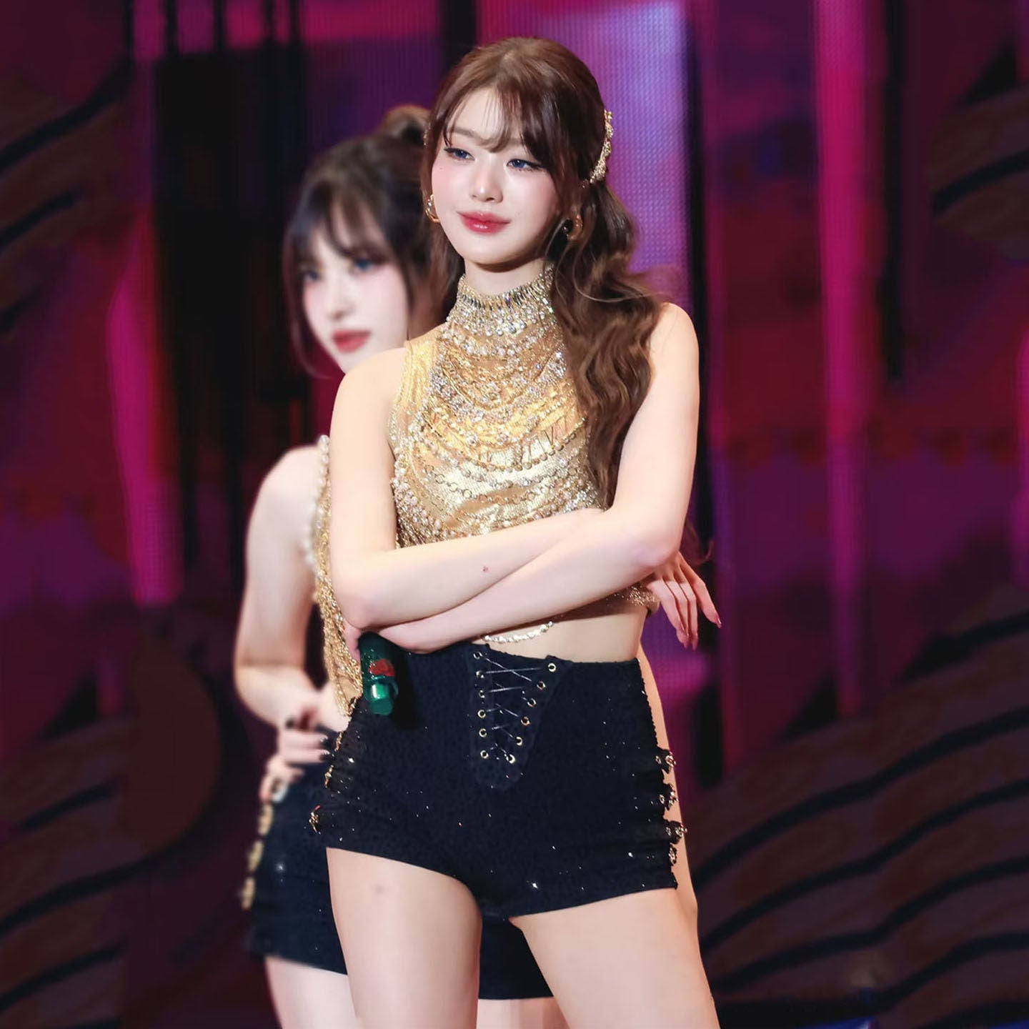 Sparkle Chain Dance Performance Costume - K-Pop Stage Outfit Set - gallify.store