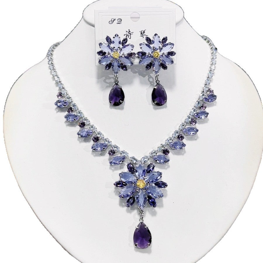 Zircon Luxury Necklace & Earrings Set – Snowflake Design