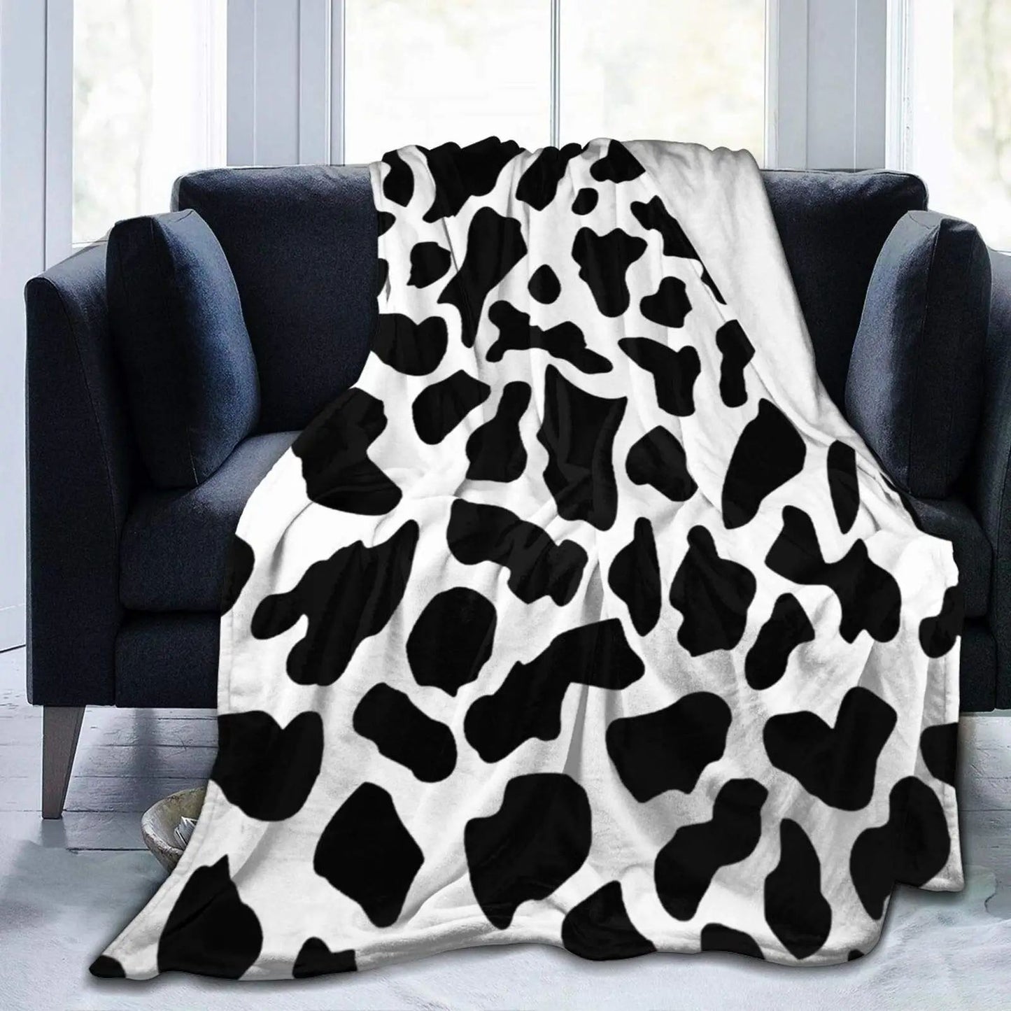 Cow Print Flannel Blanket – Soft Warm Lightweight All-Season Throw