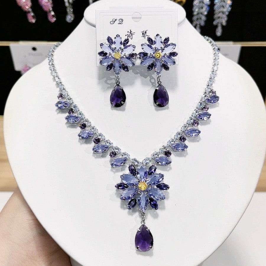 Zircon Luxury Necklace & Earrings Set – Snowflake Design