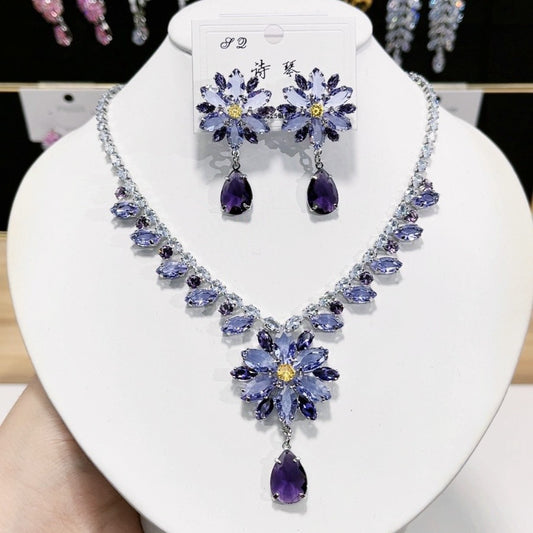Zircon Luxury Necklace & Earrings Set – Snowflake Design